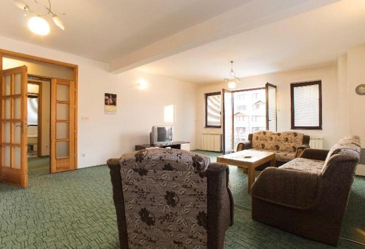 Apartment Mema